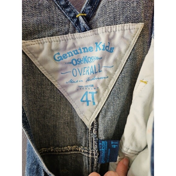 Genuine Kids Osh Kosh Overalls Size 4T 24" Waist Blue Denim Jean Overalls (A286) - Picture 2 of 8